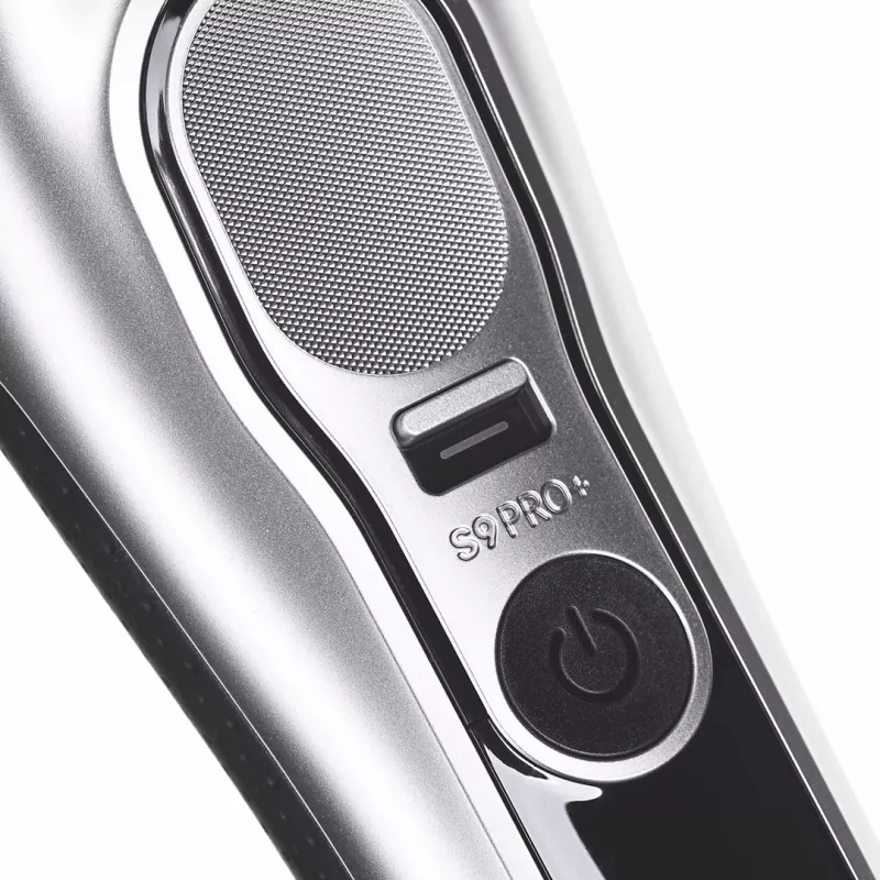 Braun Series 9 Pro+ 9667CC vyriškas skustuvas Folijos skustuvas Trimeris Sidabrinis