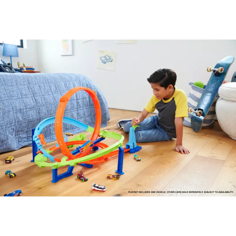Hot Wheels Action Loop Cyclone Challenge Traso Rinkinys su 1:64 Mastelio Automobiliu, Lengvai Sulaikomas