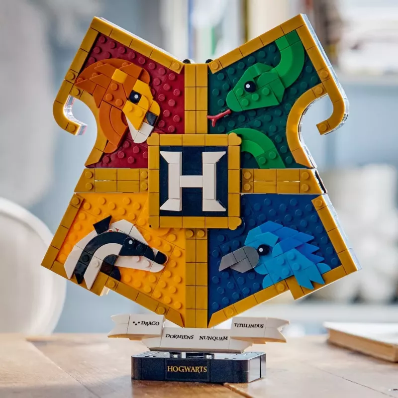 LEGO Harry Potter 76462 Hogvartso namų herbas (545 dalių)