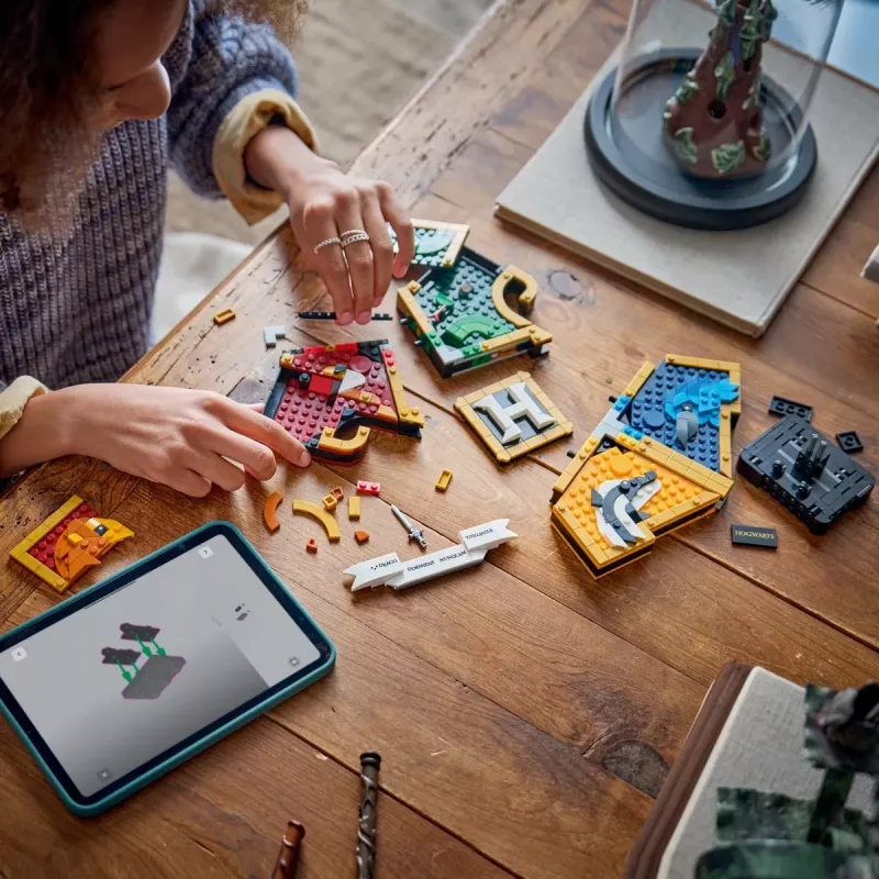 LEGO Harry Potter 76462 Hogvartso namų herbas (545 dalių)