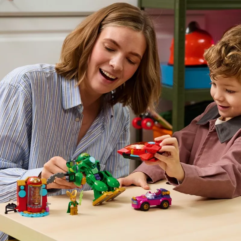 LEGO Marvel 11211 Lokis prieš Geležinio Žmogaus komandą (204 dalių)