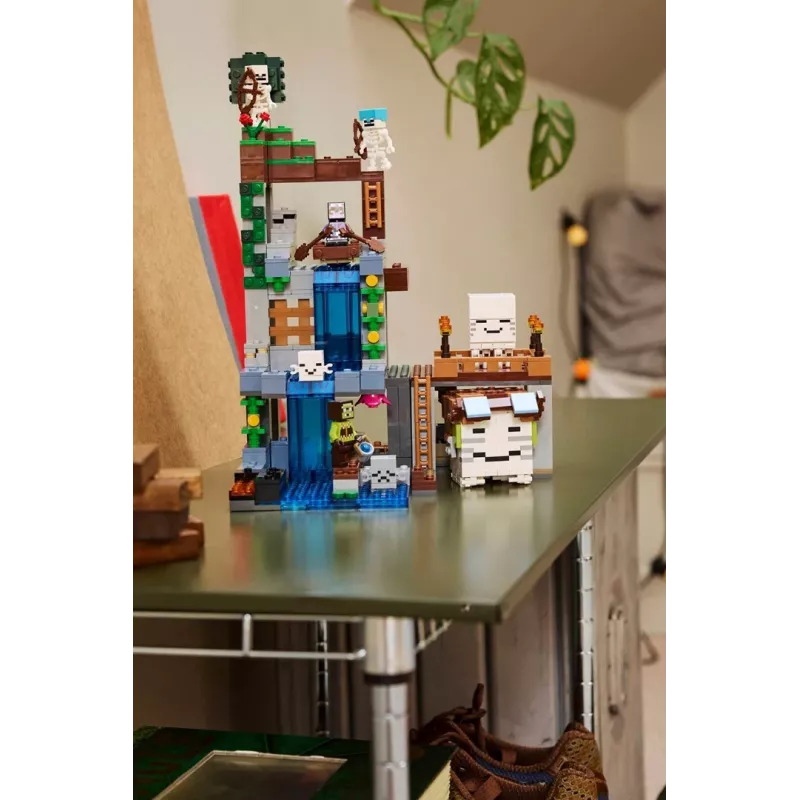 LEGO Minecraft Ghast Station 21597