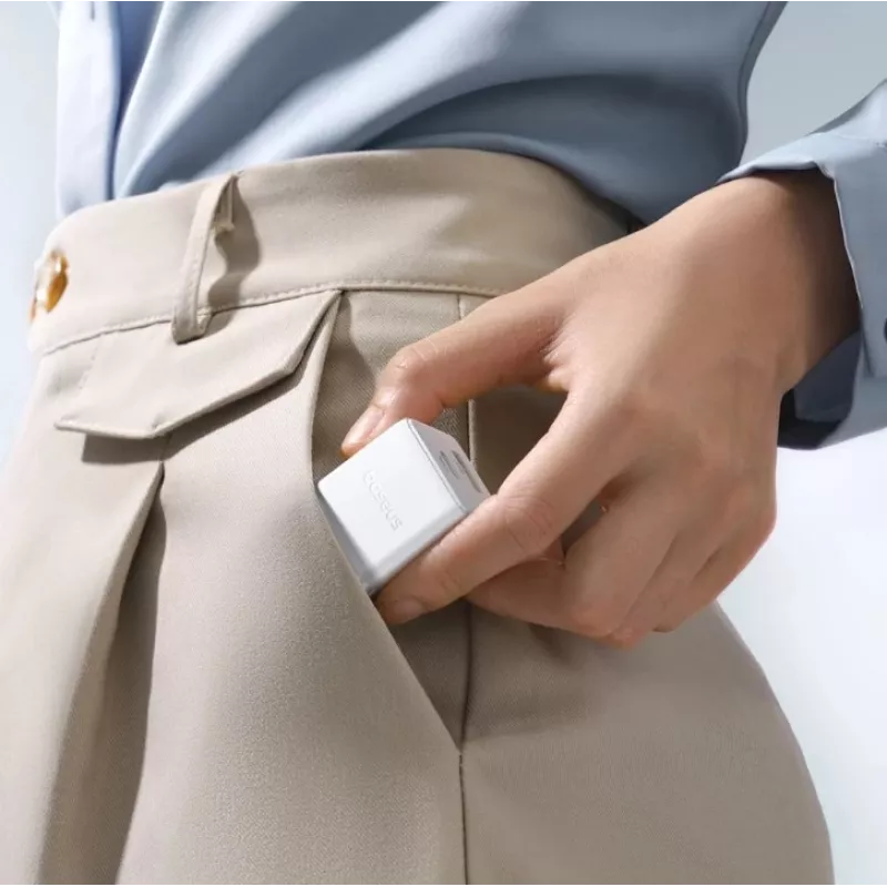 Baseus Palm 20W USB-C + USB-A sieninis įkroviklis, baltas