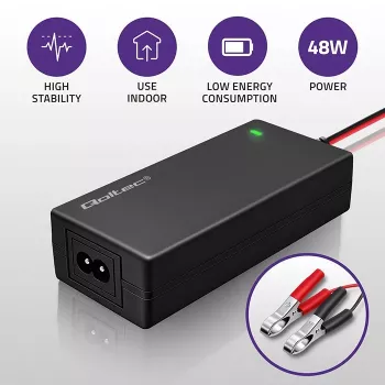Qoltec 52665 Automatinis akumuliatoriaus įkroviklis AGM GEL STD baterijoms, 24V 2A 48W, LED indikatorius, 1,8m laidas