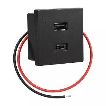 Shelly USB Charger Black – Įleidžiamas USB-A įkroviklis išmaniesiems namams