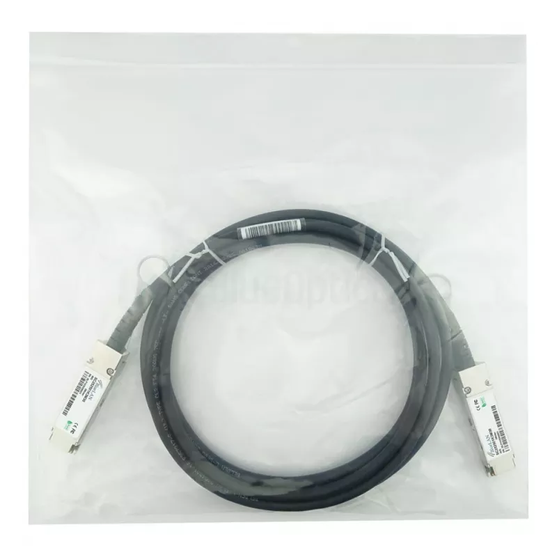 BlueOptics Networks 10312 suderinamas BlueLAN QSFP+ Direct Attach Copper kabelis, 40GBASE-CR4, 1 m, 30 AWG, pasyvus