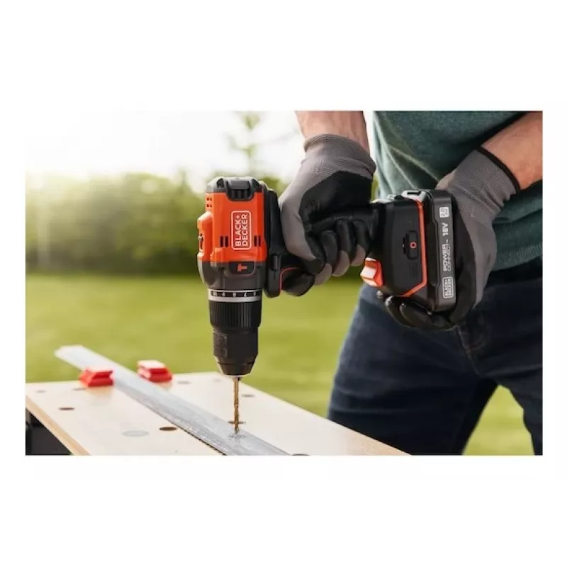 Black & Decker BLD683XN-XJ 680W 13mm Gręžtuvas su smūgio mechanizmu, Raktinis griebtuvas, 0-3000 aps./min., Juoda/Oranžinė