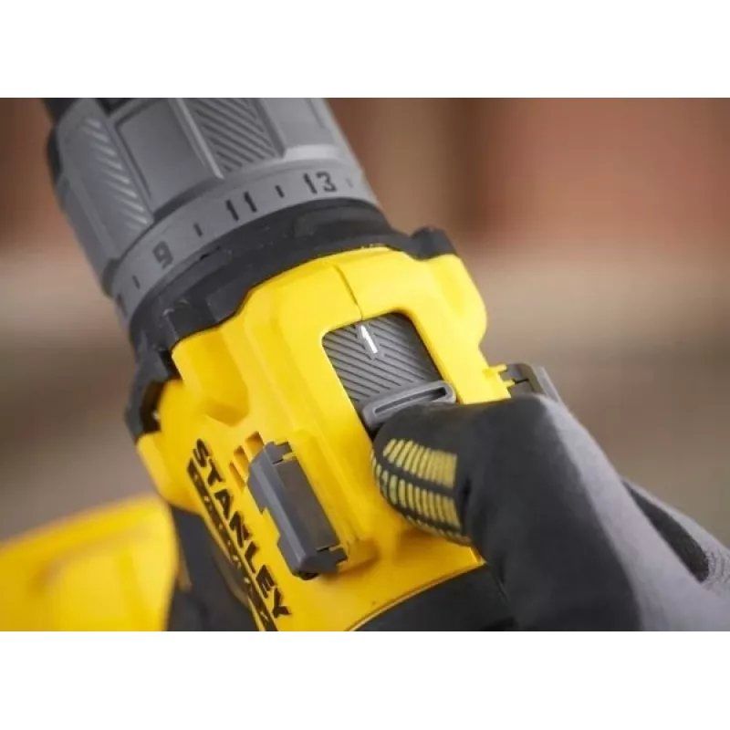 STANLEY FATMAX SFMCD726D2T 18V akumuliatorinis kombinuotas gręžtuvas be šepetėlių (2x 2.0Ah baterijos, įkroviklis, TSTAK dėklas)