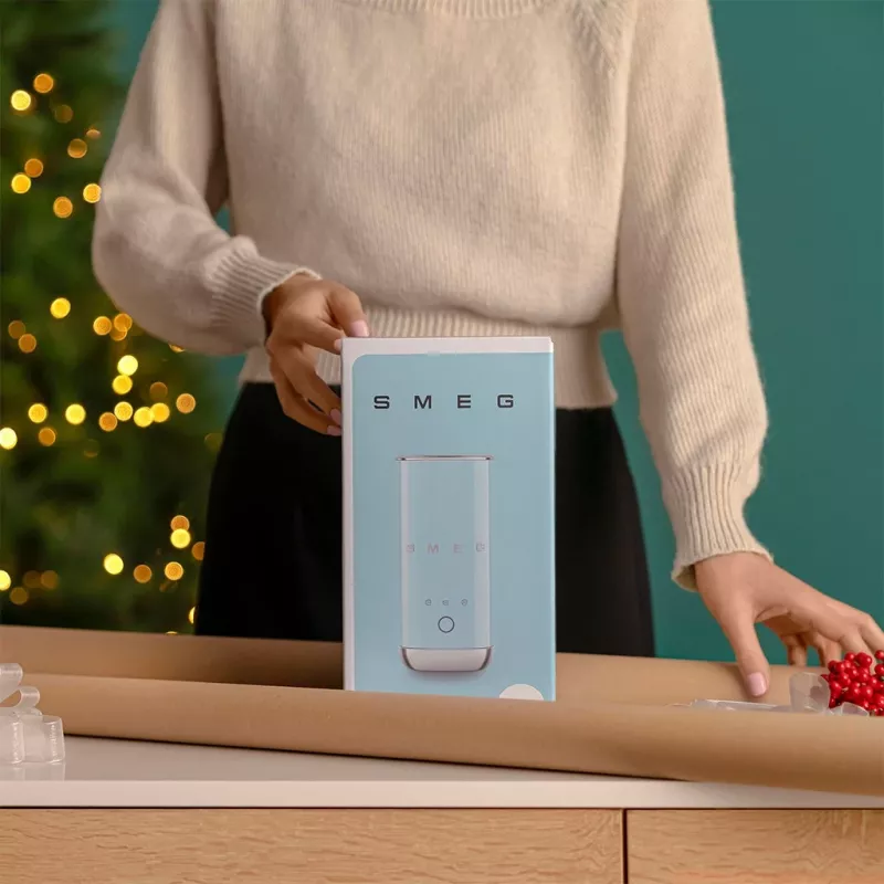 Smeg MFF02PBEU Pieno putotojas, 3 funkcijos, nelimpanti danga, 500 W, pastelinė mėlyna