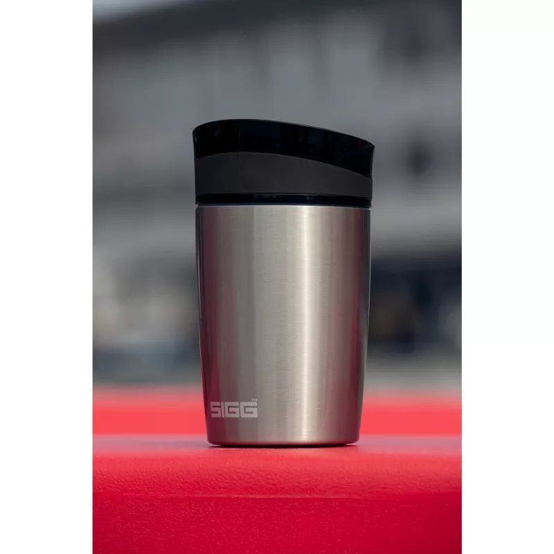 SIGG 8695.50 Hot & Cold One-Hand Push-Button vakuuminis termosas, 0,27 l, obsidiano juodos spalvos, nerūdijantis plienas