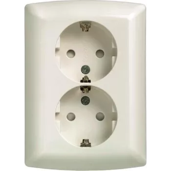 Siemens Schuko dvigubas lizdas 10/16A 250V 5UB2211 – Maitinimo tinklo priedai