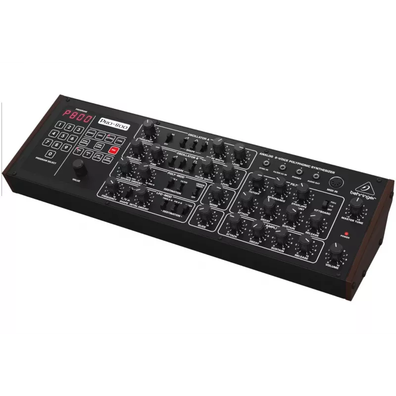 Behringer PRO-800 Analoginis Sintezatorius – 8-balsis darbalaukio modulis su 16 VCO, arpedžiatoriumi ir Poly Chain