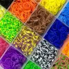 Kiddyz 4400 vnt. Apyrankių gamybos rinkinys su guminėmis juostelėmis, kabliukais, spaustukais ir pakabukais, daugiaspalvis, organizuota laikymo dėžutė