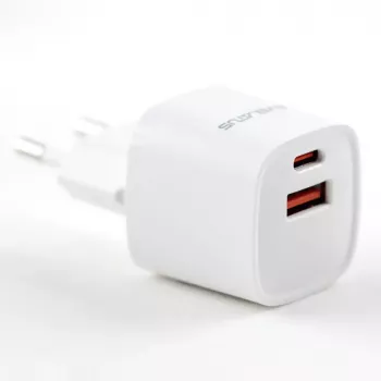 Evelatus USB-A and USB-C 30W Max EU Charger White
