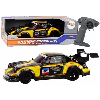 LEAN TOYS RC automobilis su nuotolinio valdymo pultu 1:16 guminiai ratai Drift geltonas