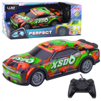 LEAN TOYS nuotoliniu valdymu lenktyninis automobilis su šviečiančiu kėbulu, oranžinis ir žalias
