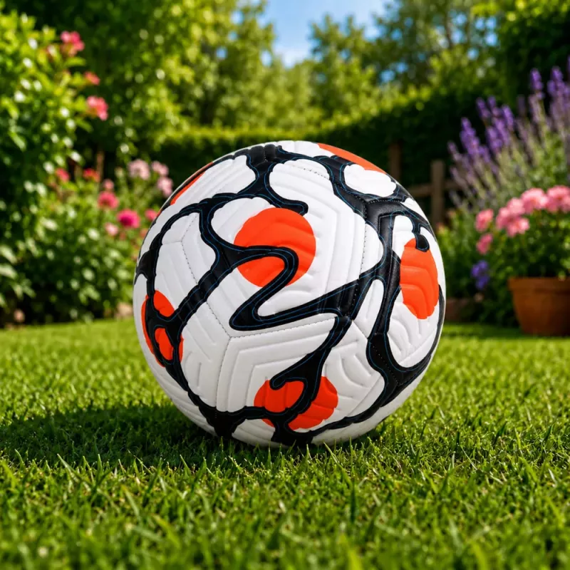 LEAN TOYS Treniruočių futbolo kamuolys žolės aikštei, baltas ir oranžinis, 22 cm, 5 dydis