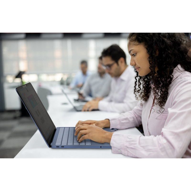 KENSINGTON privatumo ekrano filtras MacBook Neo 13 colių (2026) - magnetinis, dvipusis, anti-glare, mėlynos šviesos mažinimas 629091