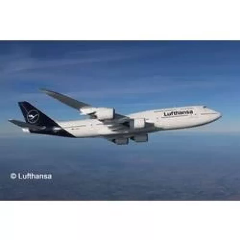 Replė Revell Boeing 747-8 Lufthansa nauja dažymo schema