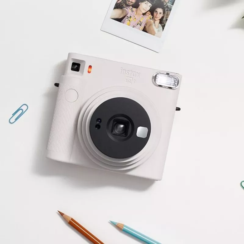 Fujifilm Instax Square SQ1 62 x 62 mm balta momentinė kamera