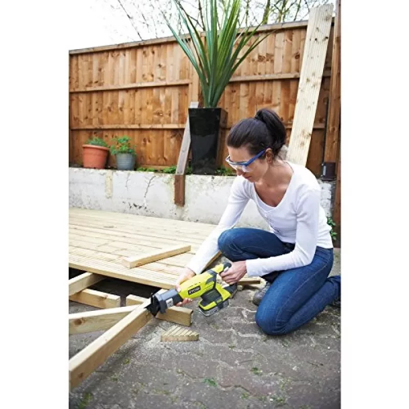 RYOBI 18V ONE+ belaidis stūmoklinis pjūklas (be akumuliatoriaus ir įkroviklio)