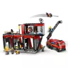 Konstruktorius LEGO City Gaisrinė su pasukamaisiais kopėčiais 60414 – 843 dalys, 5 minifigūrėlės
