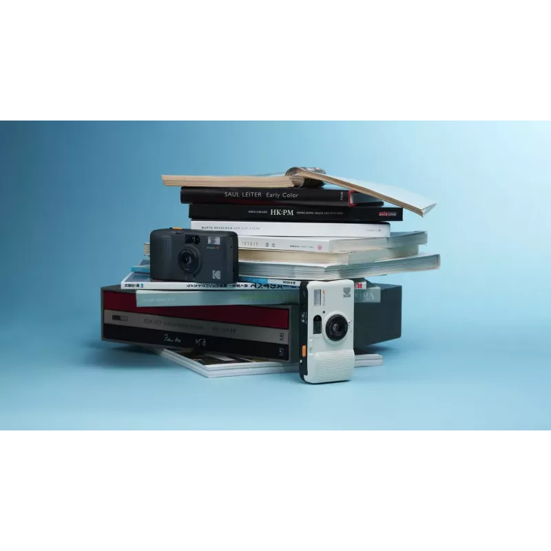 „Kodak Snapic A1“ 35 mm juostinis fotoaparatas, pilka spalva