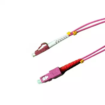 Grafenthal optinis pluošto kabelis OM4 LC/UPC-SC/UPC LSZH 2,00 m violetinis
