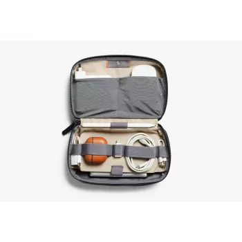 Bellroy Tech Kit – Organizatorius mobiliesiems priedams (Navy)