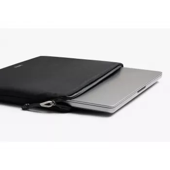 Bellroy Lite Laptop Sleeve 16 - Laptop Case 16 inch (Black)