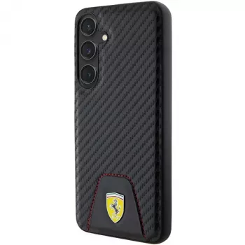 Ferrari FEHCS24MN3PUK Kietasis dėklas, skirtas Samsung Galaxy S24+ (SM-S926) – anglies pluošto raštas, susiūtas dugnas, juoda spalva