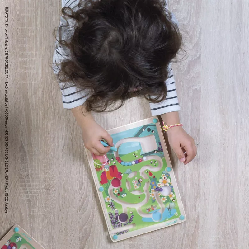 Janod Meadow Magnetic Maze