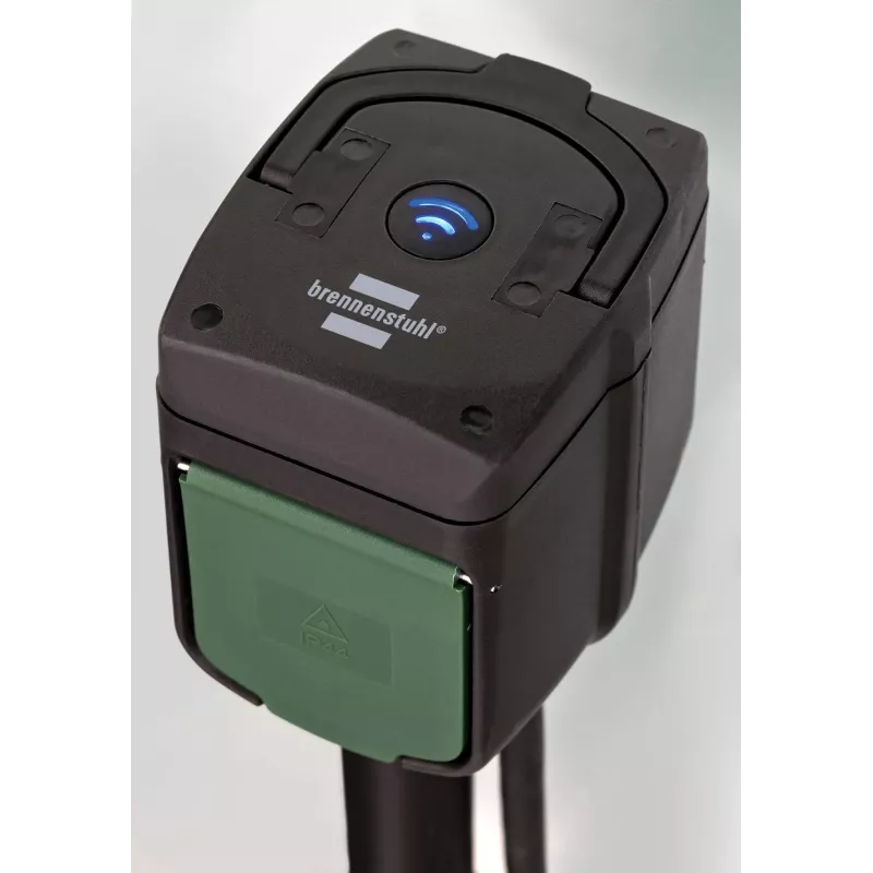 brennenstuhl Connect WiFi sodo lizdas su įžeminimo smaigaliu CS ir Mo