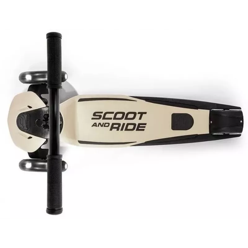 Scoot & Ride Highwaykick 5 LED Ash