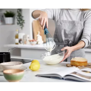 Joseph Joseph Twist 2-in-1 Blue Whisk
