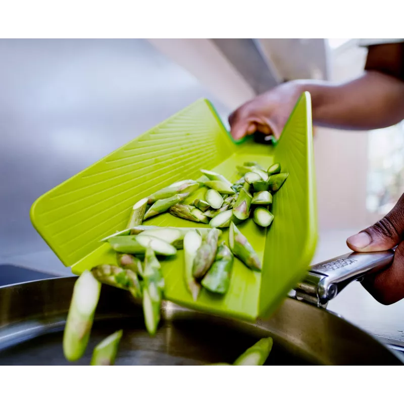 Joseph Joseph Chop2Pot Plus Green Folding Chopping Board
