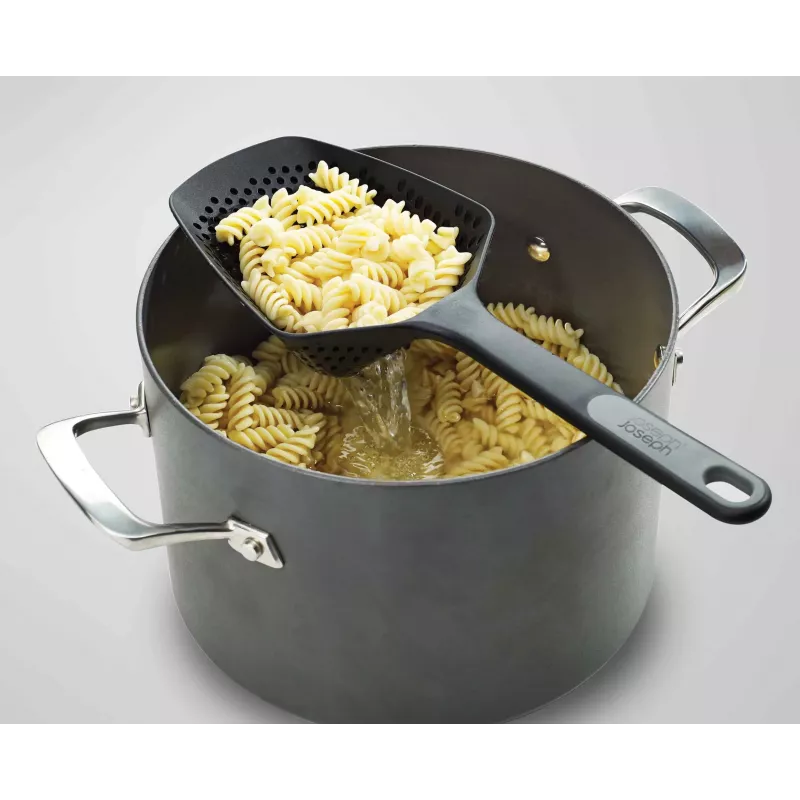 Joseph Joseph Scoop Plus Colander juoda spalva
