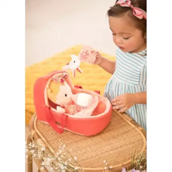Lilliputiens Lena Baby Doll Set su lovyte, antklode ir pieno buteliuku