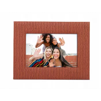 Loveinstant stovintis nuotraukų rėmelis 10x15 cm rudas portretas peizažas