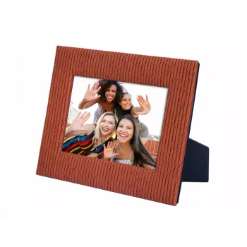 Loveinstant stovintis nuotraukų rėmelis 10x15 cm rudas portretas peizažas