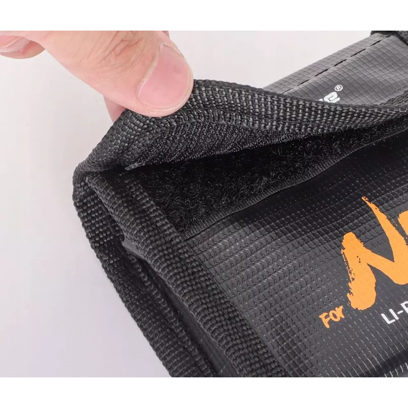 Sunnylife ugniai atsparus dėklas 2 DJI Neo / Neo 2 baterijoms