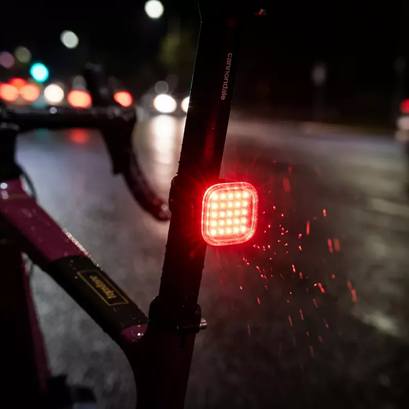 Vayox VAR60 Bicycle Rear Light 500mAh 60lm IPX6 Stop