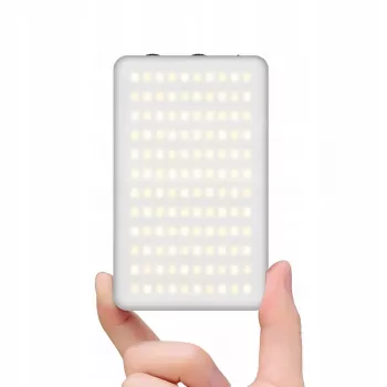 Ulanzi VL120 3200K-6500K Bi-Color LED Video Light su LCD ekranu