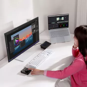 ULANZI D100H Bluetooth 5.0 Haptic Video Controller su sukamuoju rankenėle ir OLED ekranu