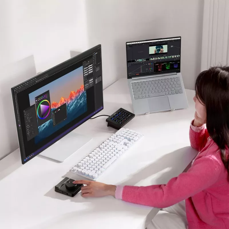 ULANZI D100H Bluetooth 5.0 Haptic Video Controller su sukamuoju rankenėle ir OLED ekranu