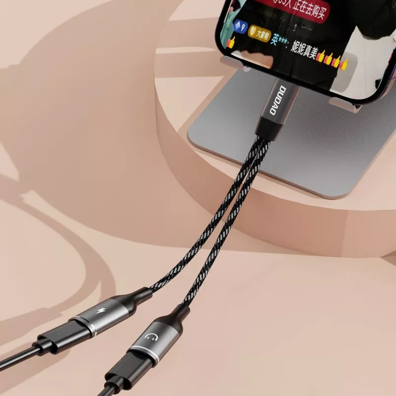 Dudao L13C+ 2-in-1 USB-C į USB-C adapteris su garsu ir įkrovimu