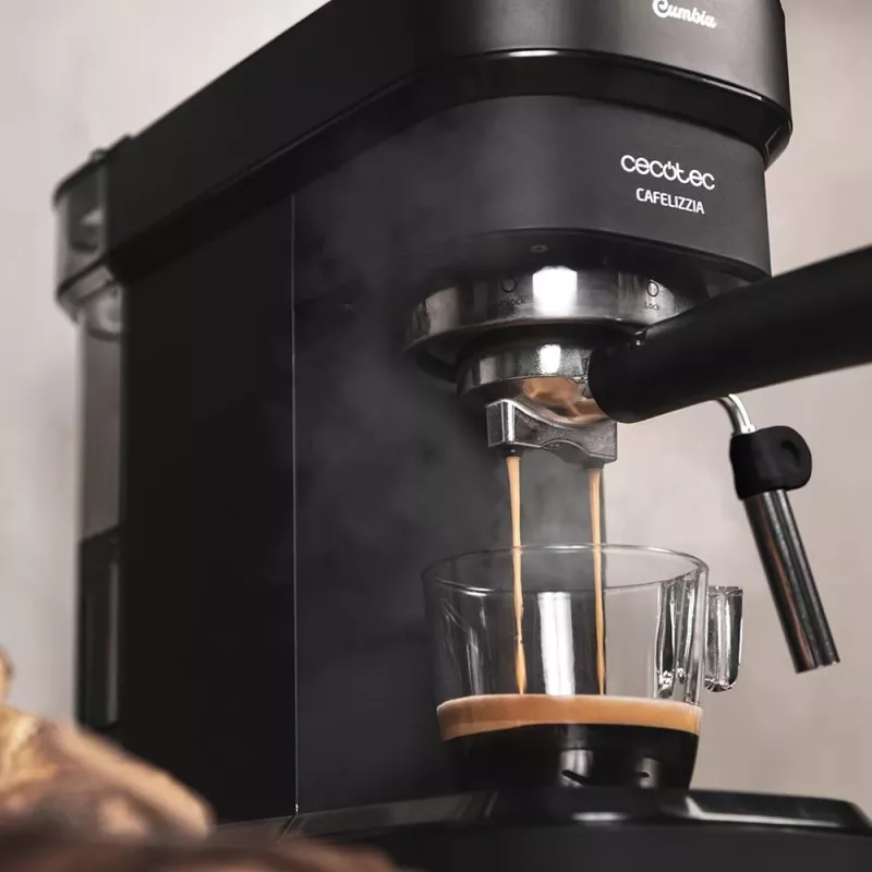 Cecotec Cafelizzia 790 Espresso Machine Black