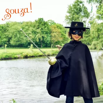 Souza! Musketeer Cape and Mask Costume Set Vega 4-8 Years
