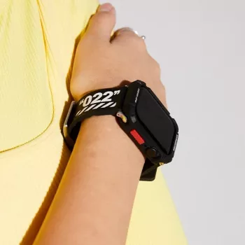 SKINARMA Kurono Case, skirta Apple Watch Ultra 49mm – juoda