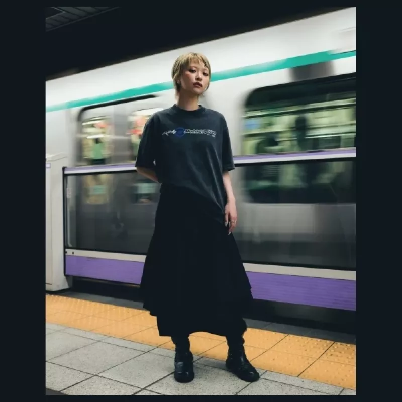 Skinarma Asphalt T-Shirt L Black
